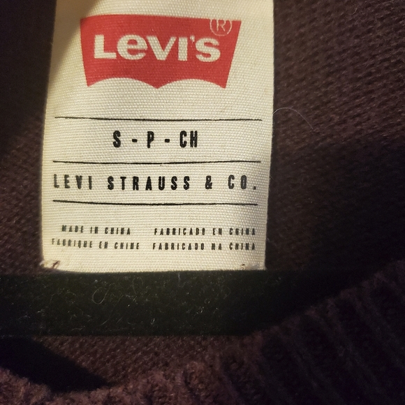 Levis sweater - Picture 4 of 4